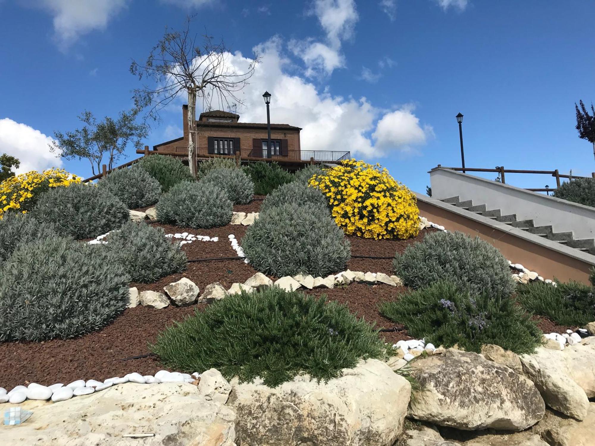 Love Nests By The Bell Tower Lodge Palidoro Εξωτερικό φωτογραφία